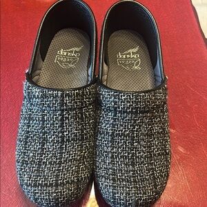 Dansko Black Tweed women’s Shoes